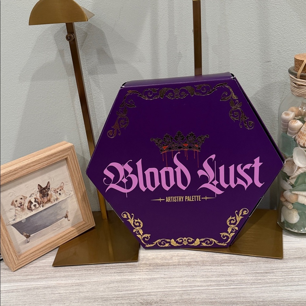 Jeffree Star Blood Lust Artistry Palette - Purple